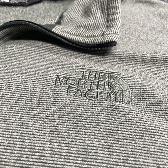 The North Face Light Weight Green Pull Over 1/4 Zip Fleece Jacket Men's Large - Picture 6 of 9